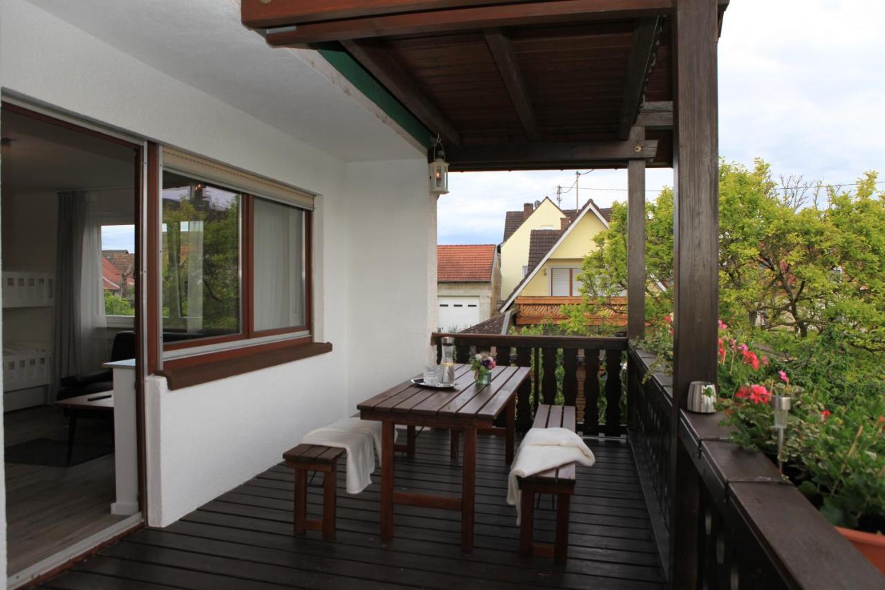 Gaestehaus Zum Rhein Rheinhausen Exterior foto